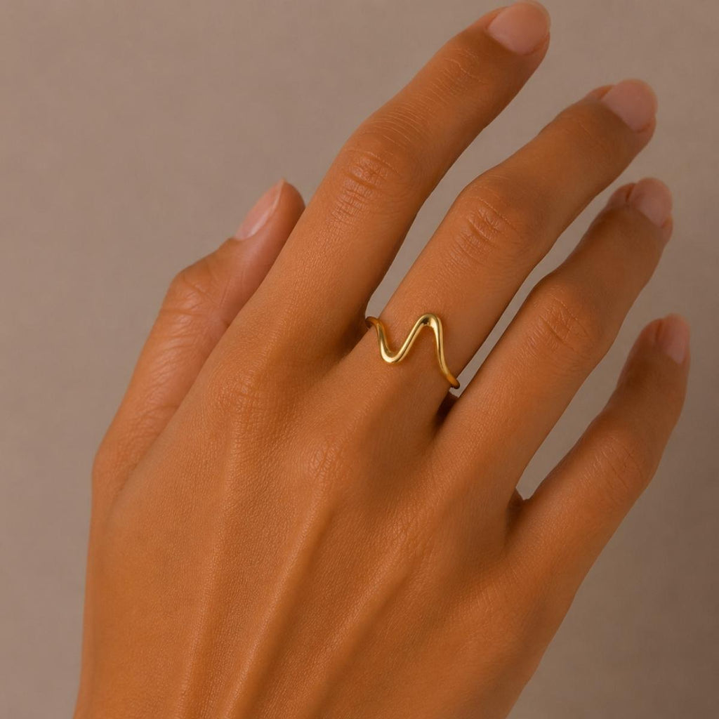 Anillo Onda · Anillo abierto con forma asimétrica