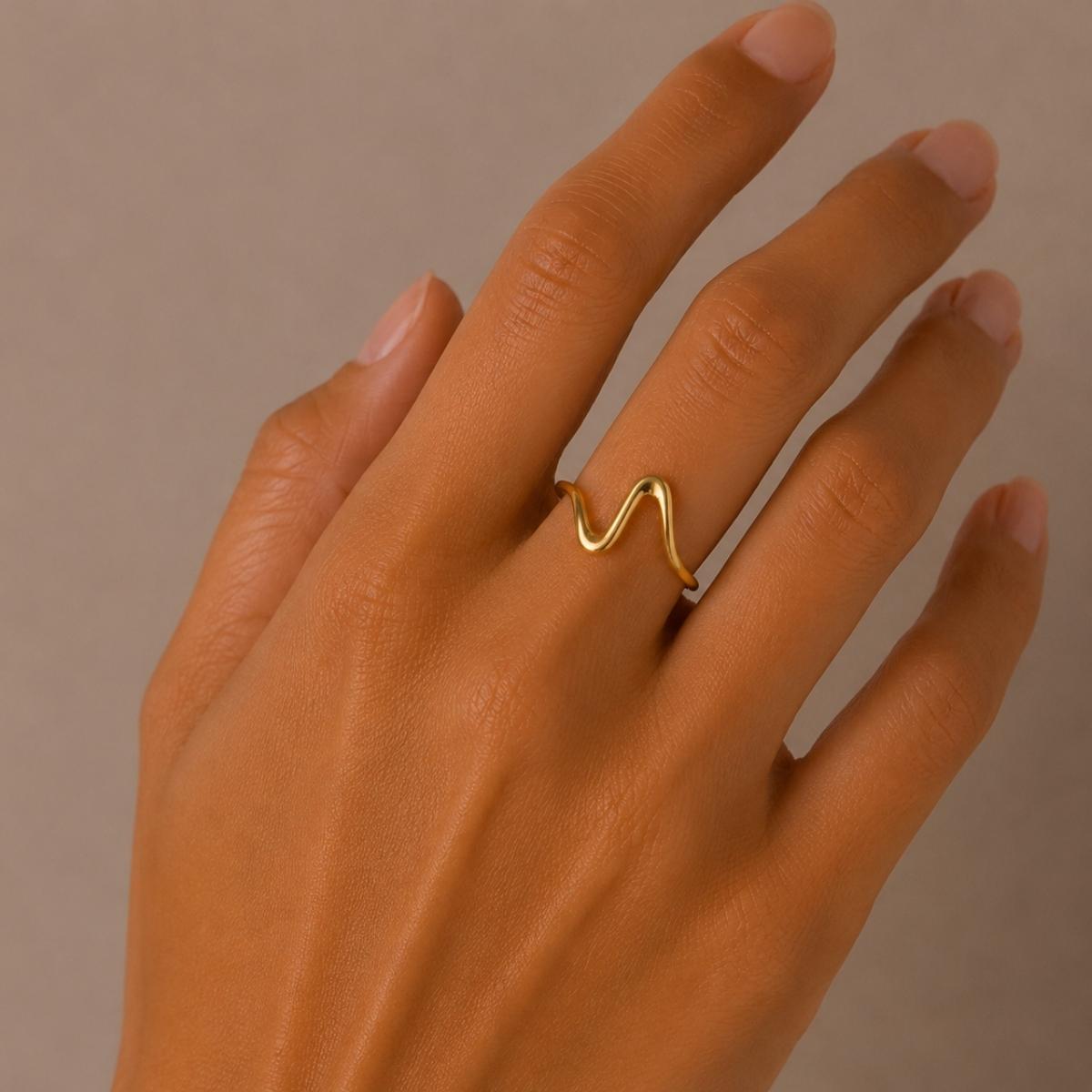 Anillo Onda · Anillo abierto con forma asimétrica