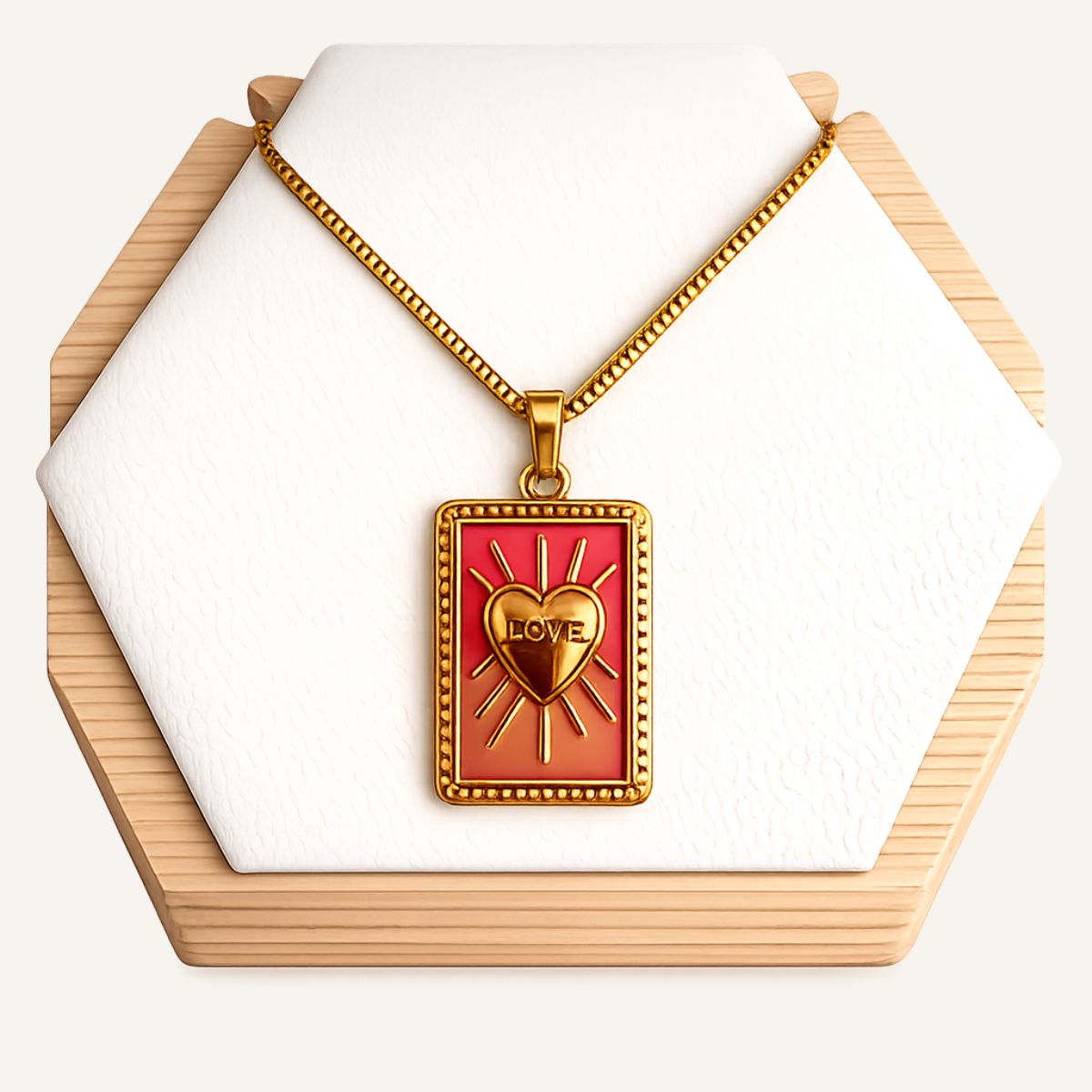 Collar Amuleto · Collar con colgante rectangular de corazón