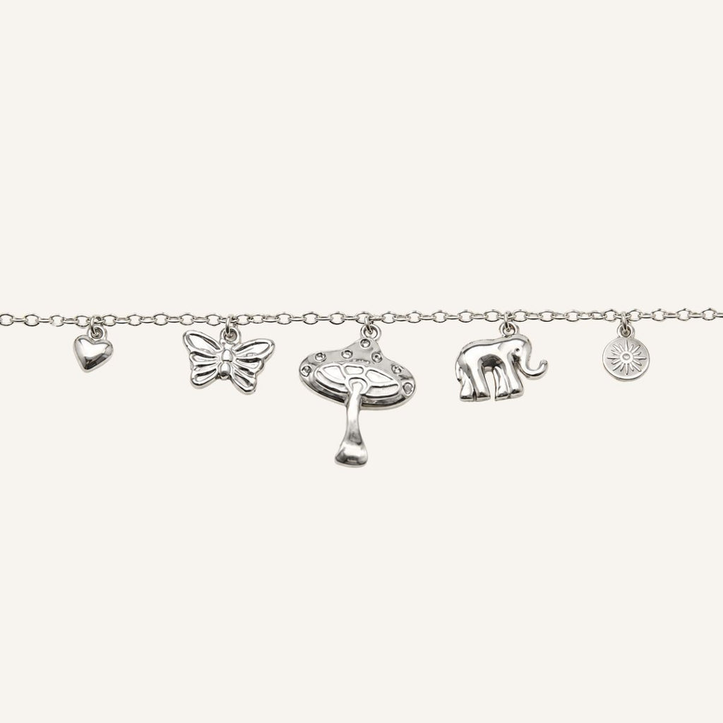 Collar Fábula · Collar de charms con símbolos